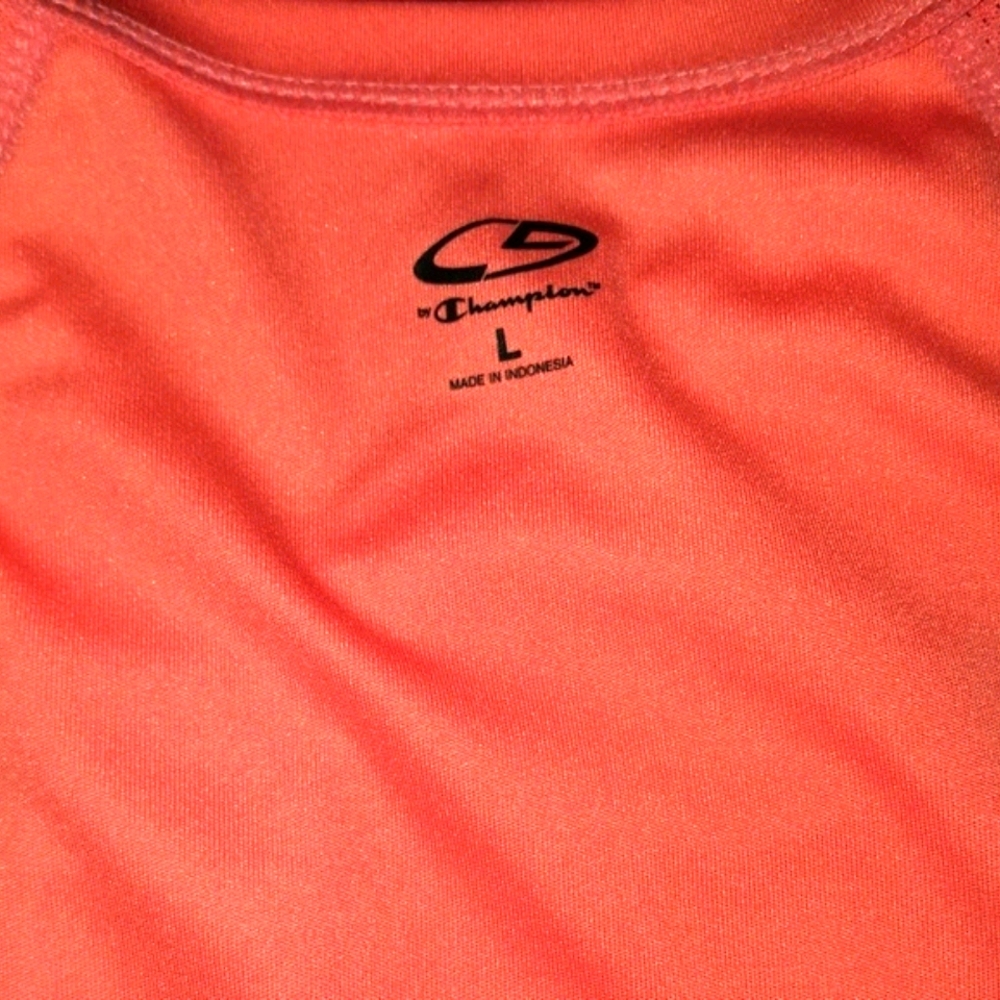 Women's shirt - Picture 3 of 3
